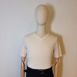 Goodlife Men's V-Neck Scallop Hem Tee - Off-White/Cream - Size M